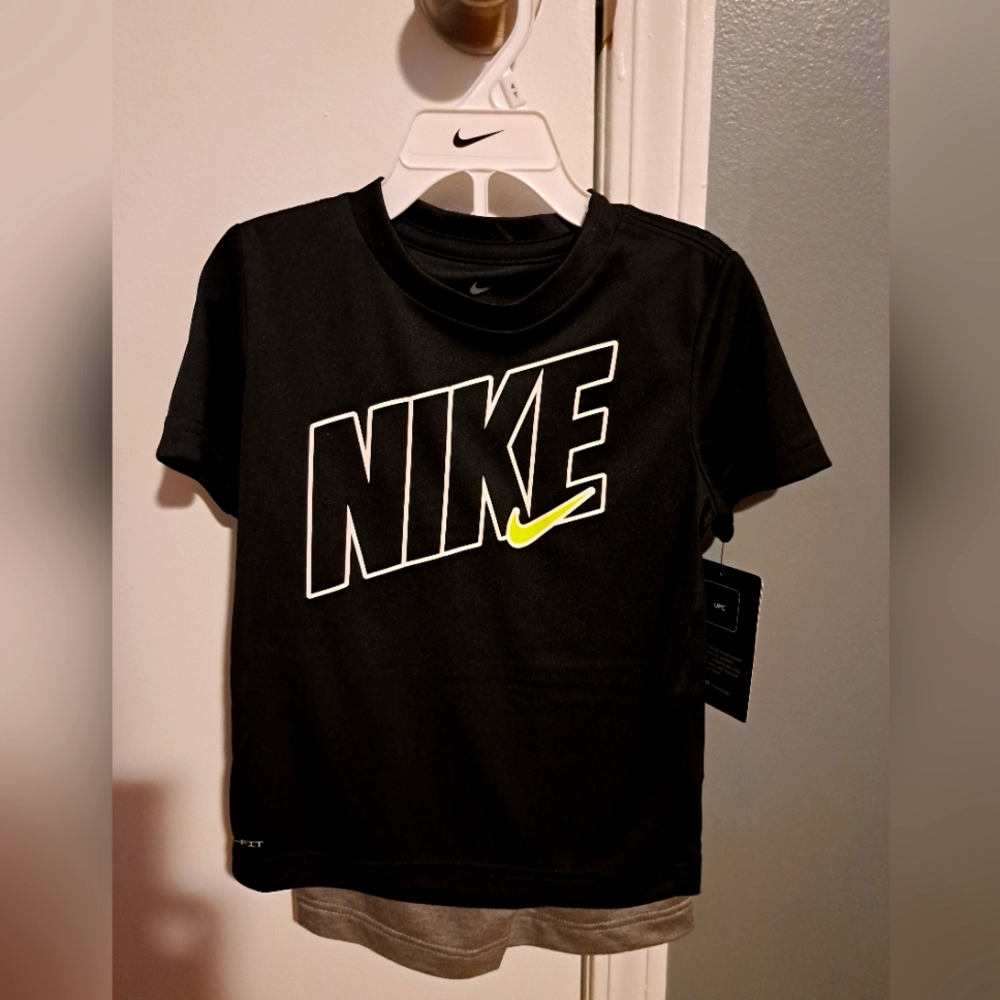 Nwt 4T Nike Set